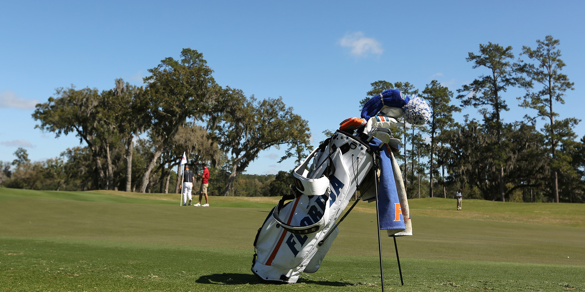 Florida golf bag on course